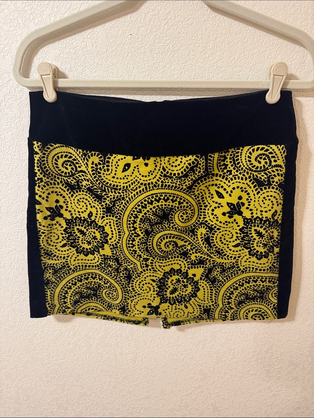 Notice Black & Yellow/green Paisley Print Women's burn out velvet skirt
